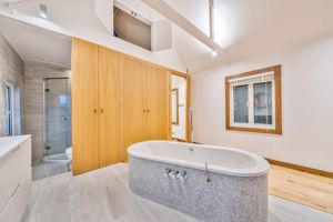 Photo 30- click for photo gallery